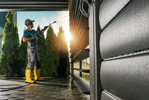 Professional Pressure Washing Services in East Milton, FL
